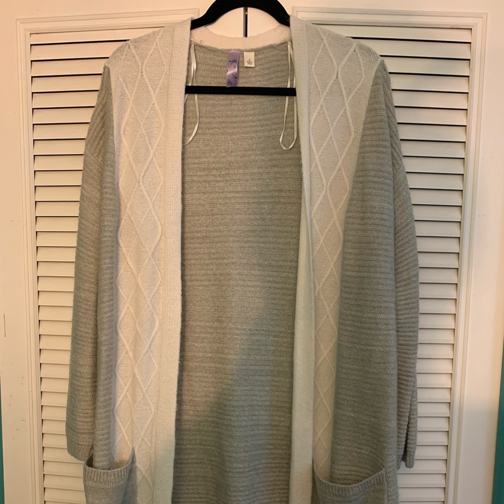 Gray and white cardigan